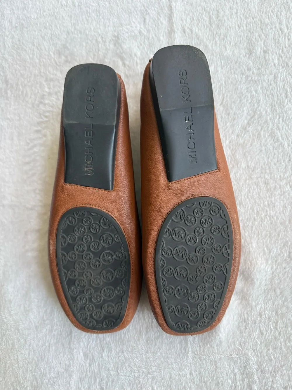 Michael Kors Brown Leather Lock Charm Loafers Flats Size 9M